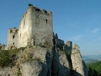 Zrúcaniny hradu Lietava